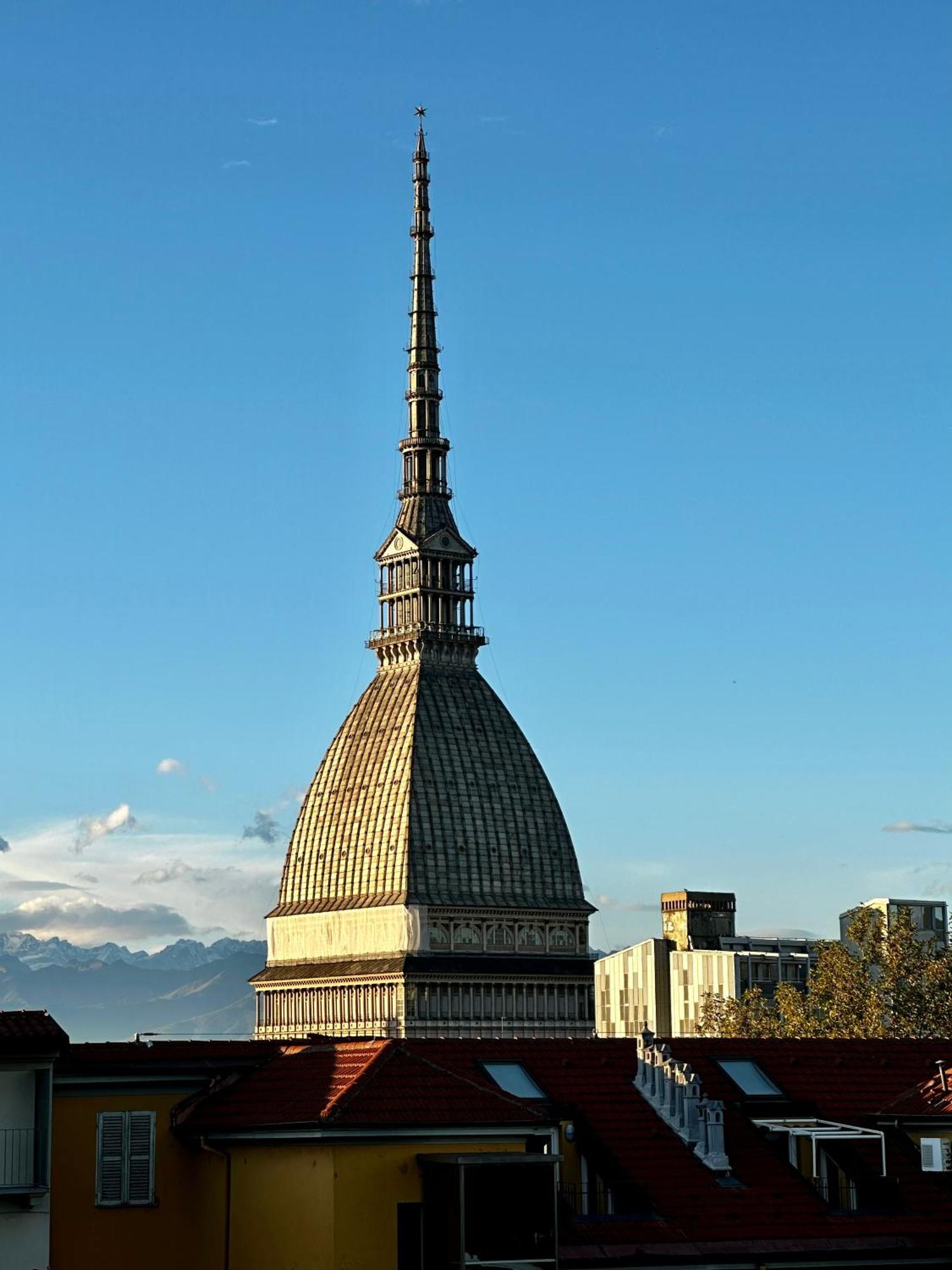Le Finestre Sulla Mole Apartment Turin Exterior photo